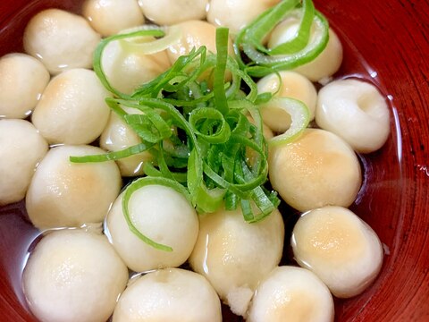 体に優しい！小粒の丸麩のお吸い物